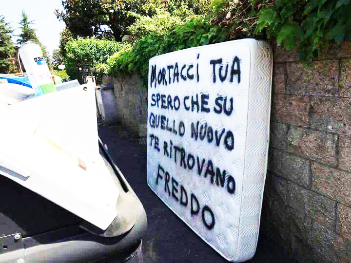 Scritte sui Muri Sonni profondi