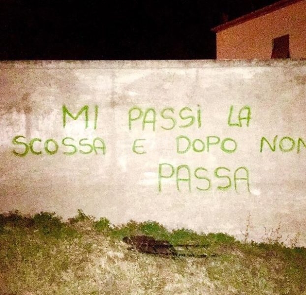 Scritte sui Muri Amore ad alta tensione 